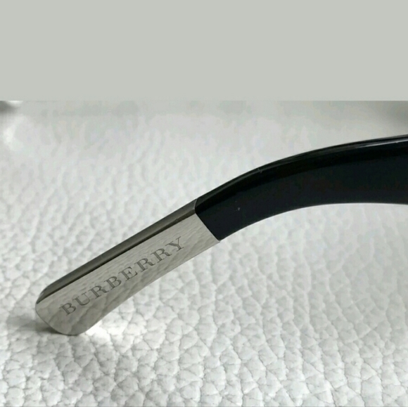 BUBERRY SUNGLASSES - Picture 6 of 6